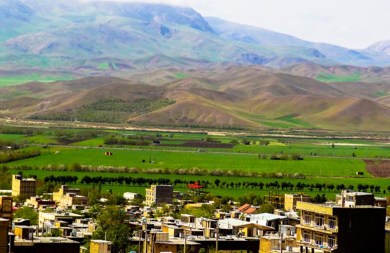 شهرستان صحنه با داشتن طبیعت زیبا یکی از مناطق دیدنی استان کرمانشاه است