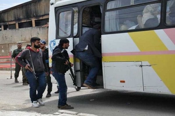 گروهی دیگر از افراد مسلح از منطقه «وعر» حمص خارج شدند