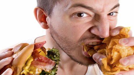  سریع غذا خوردن موجب افزایش وزن می‌شود