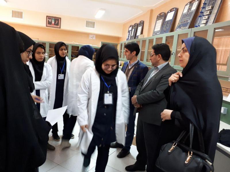 شانزدهمین دوره مسابقات آزمایشگاهی مناطق شرق استان‌ کرمانشاه در صحنه برگزار شد