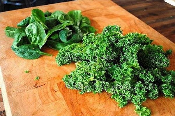 رژیم غذایی حاوی سبزیجات به پیشگیری از نابینایی کمک می کند