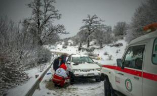  امدادرسانی به ۱۶۰۰ خودروی گرفتار در برف و کولاک 