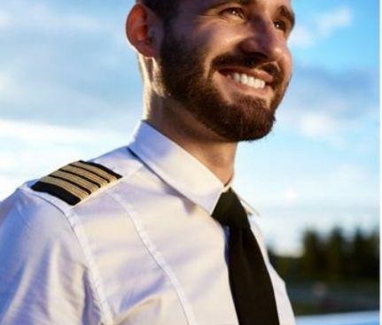چرا خلبان‌ها اجازه ریش گذاشتن ندارند؟ 