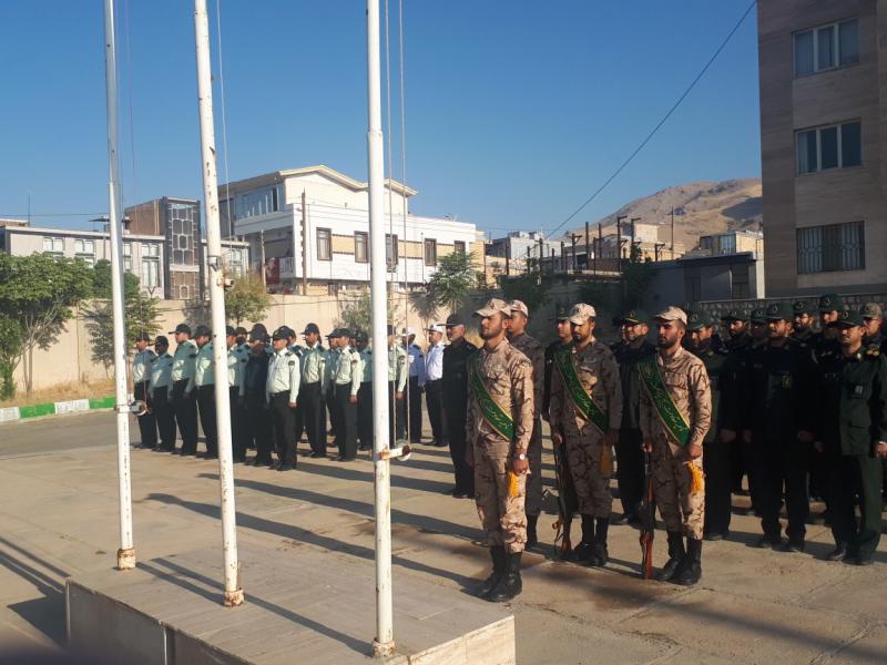 برگزاری صبحگاه مشترک نیروی نظامی و انتظامی صحنه در هفته دفاع مقدس