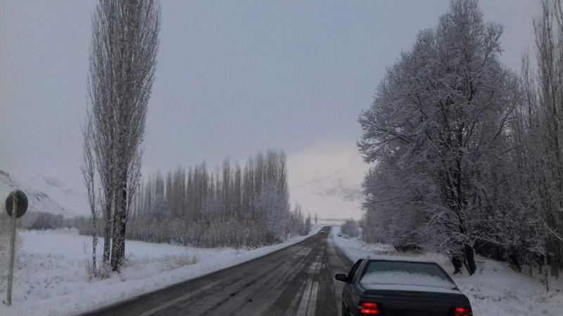بارش برف زمستانی در مناطق کوهستانی شهرستان صحنه 