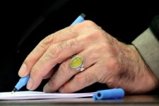 رهبر انقلاب با عفو یا تخفیف مجازات تعدادی از محکومان موافقت کردند