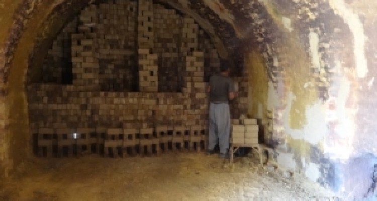 خشت هایی که در مشکلات کوره های آجرپزی کنگاور خام می مانند/ کوره داران در انتظار سوخت گاز طبیعی