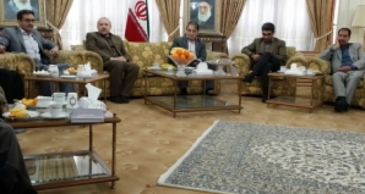 حذف عناصر افراطی بنیاد باران و جبهه مشارکت در نشست استاندار با اصلاح طلبان/ از تقدیر استاندار از نماینده ولی فقیه، سپاه و بسیج تا عقب نشینی اصلاح طلبان از پیشنهاد گزینه به استانداری + نتایج نشست