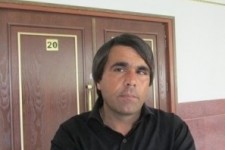 هنرمندان کرمانشاهی برای ناچیزترین مبالغ کار می‌کنند/ بیمه هنرمندان به دلایل نامعلومی قطع شده و مسئولین در این رابطه پاسخگو نیستند