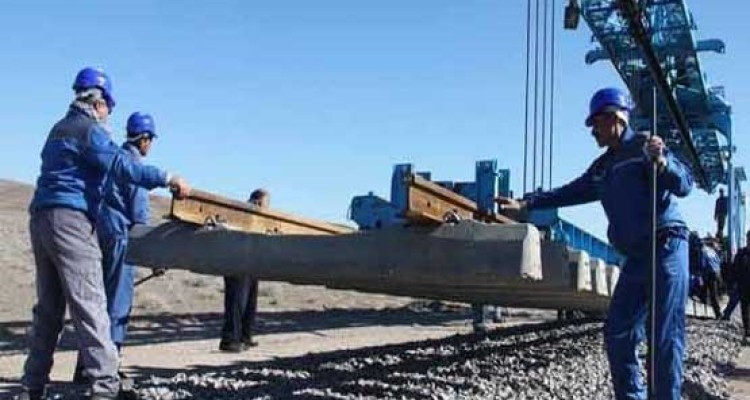 10 هزار تن ریل برای راه‌آهن ملایر-کرمانشاه خریداری شده است