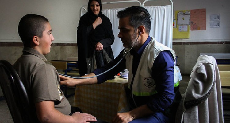  تاکنون سه تیم متخصص پزشکی به مناطق محروم شهرستان صحنه اعزام شده است