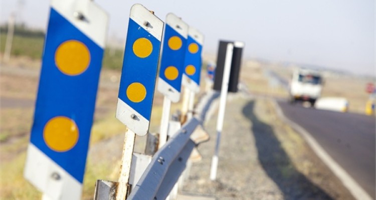 محور پل شهداء به پتروشيمي بيستون ايمن سازي شد 