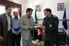 جمعی از مسئولین ادارات با فرمانده سپاه صحنه دیدار کردند+ تصویر