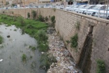 فاجعه الوند در دل سرپلذهاب/ رودخانه ای که به جای آب، زباله می بَرَد