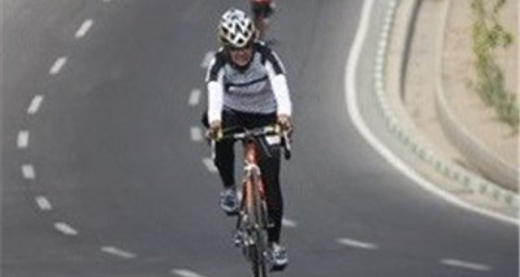  دوچرخه‌سواران کرمانشاهی تا مرقد امام خمینی(ره) رکاب می‌زنند 