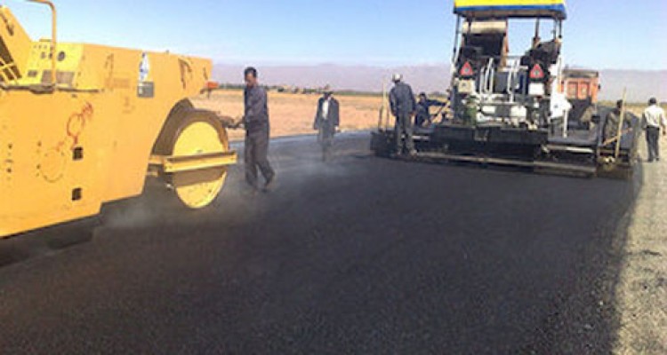 بهره برداري از 16كيلومتر راه روستايي صحنه تا پايان خرداد ماه
