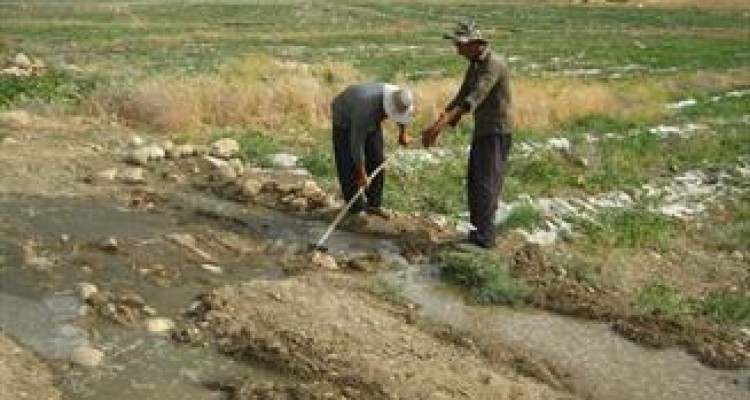 حال ناخوش این روزهای گاماسیاب و سیمره/بر لب جوی نشین و گذرآب ببین