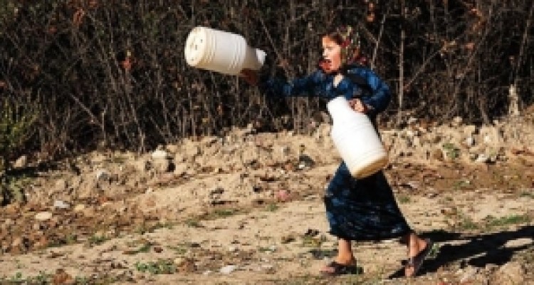 عطش کم آبی گلوی اورامانات را خشک کرده است/ از لزوم رعایت الگوی مصرف تا اهمیت تسریع در تکمیل پروژه های آب رسان