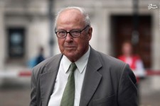 1+5 نمی‌تواند با ایران مانند عراق برخورد کند/ هیچ‌کس حق نظارت همه‌جا و همه‌وقت بر برنامه هسته‌ای ایران را ندارد 