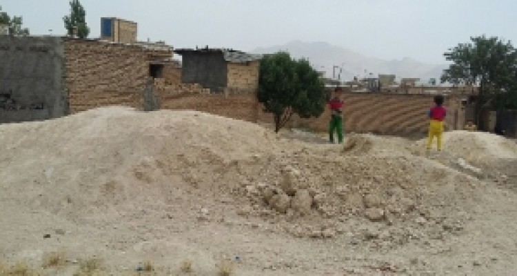 وقتی فریاد اهالی کهریز به گوش مسئولین کرمانشاه نمی رسد/ رویای "آسفالت" شهرکی در مرکز استان