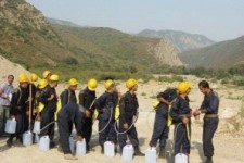 10 اکیپ مردم نهاد در ثلاث باباجانی به وسایل اطفاء حریق مجهز شدند