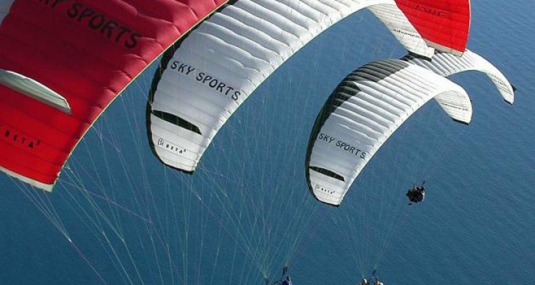 بزرگترین فستیوال بین‌المللی پاراگلایدر در کرمانشاه برگزار می شود