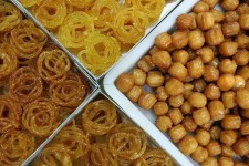 پلمب واحدهای متخلف تولید زولبیا و بامیه در کرمانشاه 