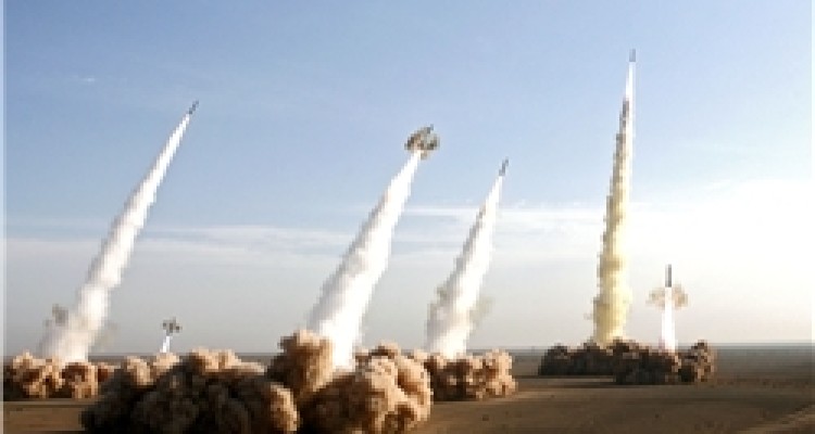 رزمایش موشکی سپاه و وزارت دفاع براساس برنامه‌های مصوب اجرایی شود/ وزارت دفاع تست موشکی را عملیاتی سازد