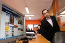 	نشستی متفاوت روی امواج تلفن همراه/ انتظامی: نماینده رسانه ها هستم 