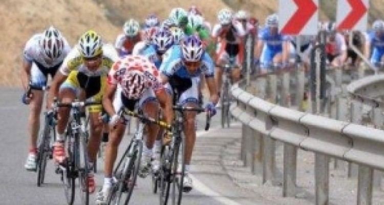 	حضور رکابزنان کرمانشاهی در مسابقات کورس جاده‌ای کشور 