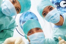 	اهمیت برگزاری کلاس های آموزش اخلاق برای پزشکان و دانشجویان پزشکی/ طبیب از نیاز بیمار سو استفاده نکند 