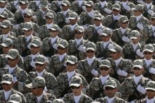 	رژه نیروهای مسلح در کرمانشاه برگزار شد 