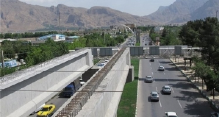 	عرشه قطار شهری کرمانشاه بهمن ۹۴ آماده است/ مشکل اعتبار داریم 