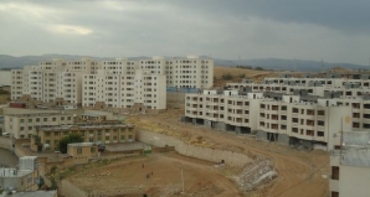 	اجاره نشین های جوانرودی در انتظار تکمیل سازه های غول پیکر/ چهاردیواری هایی که هنوز خانه نشده اند 