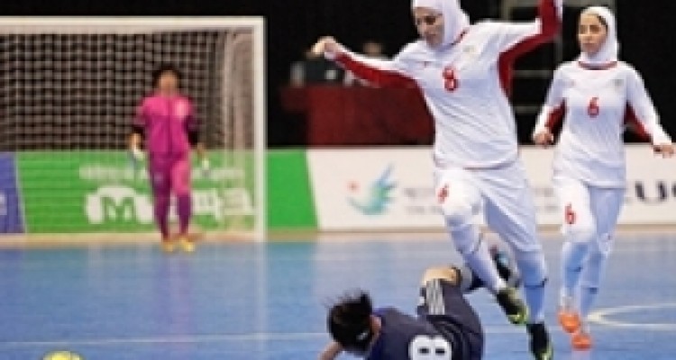 	دو بانوی کرمانشاهی راهی مسابقات فوتسال جام جهانی کوچک در گواتمالا می شوند 