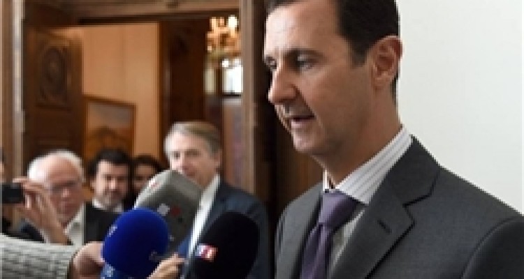 اسد با کنایه تحقیرکننده به سران فرانسه: اولاند مگر استقلال دارد که برایش پیام بدهم؟