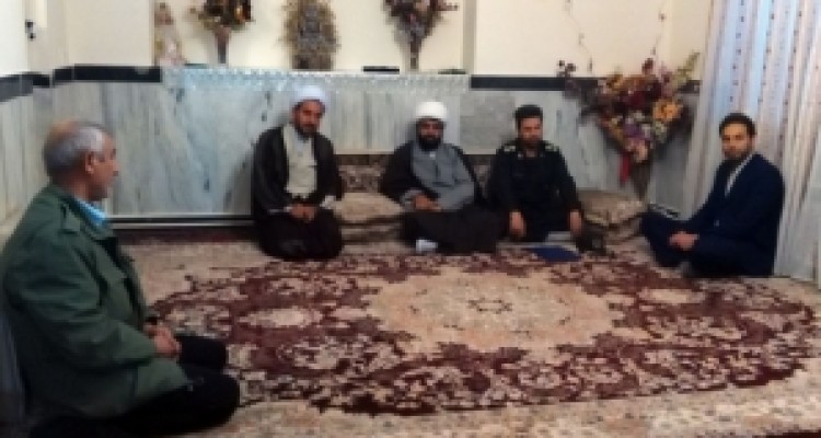 	دیدار با خانواده معظم شهدای بسیجی در هرسین+تصویر 