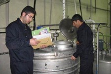 نگاهی به علل تعطیلی یک واحد تولیدی در اسلام آبادغرب/ نبود حمایت کمر پیشرفته ترین کارخانه خاورمیانه را شکست 