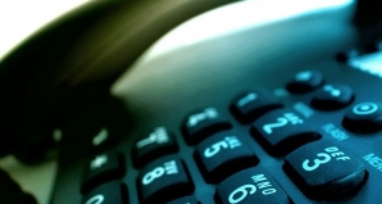 	حل مشکل واگذاری خطوط تلفن ثابت شهرک شهید آشنایی در انتظار مجوز شهرداری 