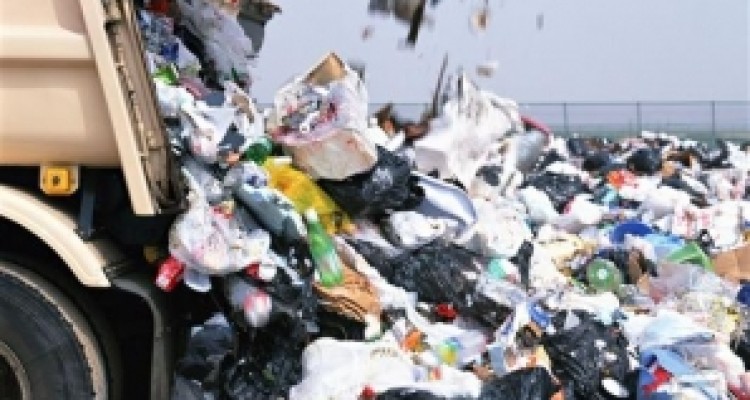 	شهری که 10 برابر نرخ جهانی زباله تولید می‌کند/ بی تدبیری سرپلذهاب را در محاصره دورریختنی ها درآورد 