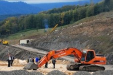 	اتمام پروژه های عمرانی روستاها اولویت اصلی بخشداری است/ لزوم همکاری و تعامل مردم با بخشداری 