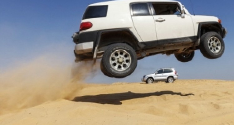 	مسابقات اتومبیلرانی «آفرود» در کرمانشاه برگزار شد/اعلام برترین‌ها 