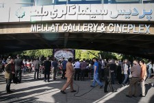 «سینما ملت» آماده میزبانی از مردم می‌شود/ سینماگران روی فرش قرمز