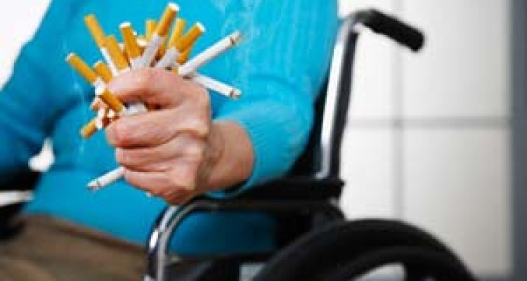 	قانونی برای دودی ها که خاک می خورد/ انتظاری چندین ساله کلینیک‌های ترک سیگار 