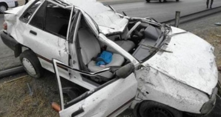 	تصادف ۲ دستگاه سواری پراید ۱۲ مصدوم برجای گذاشت 