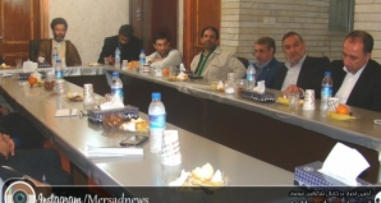 	برگزاری نشست 16 کاندیدای نزدیک به لیست نهایی ائتلاف اصولگرایان در کرمانشاه/ اعلام اسامی نهایی توسط رسانه ها گمانه زنی است + تصاویر 