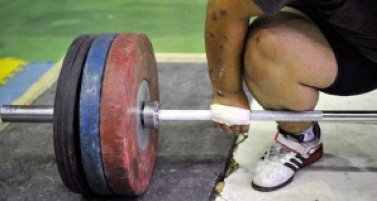 	وزنه بردار کرمانشاهی ۳ مدال دسته ۵۶ کیلوگرم را به دست آورد 