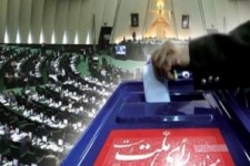 	رقابت۱۲نفر برای هرکرسی بهارستان/ ۸۲ هزار رای اولی پای صندوق می‌روند 