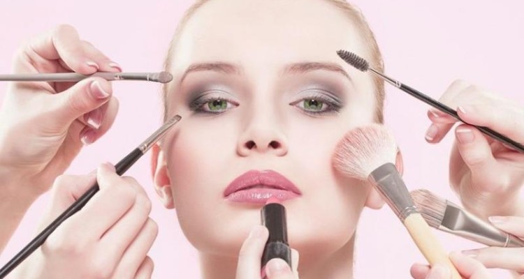  ترفندهای آرایش سریع برای خانم های کارمند!! 