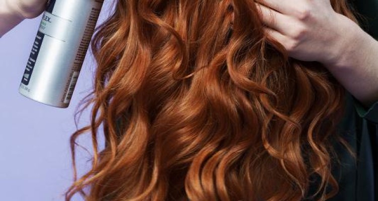  اسپری مو باعث ریزش موها می‌شود؟ 